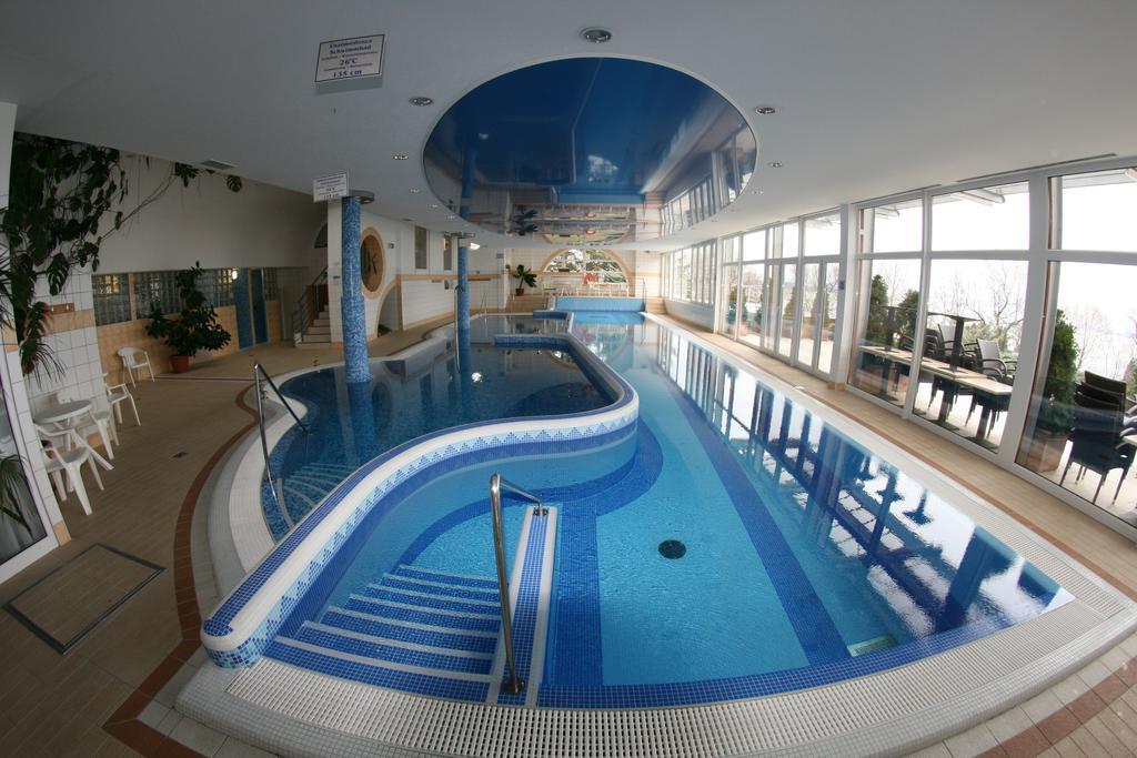 Hotel Panorama Balatongyorok Exterior photo