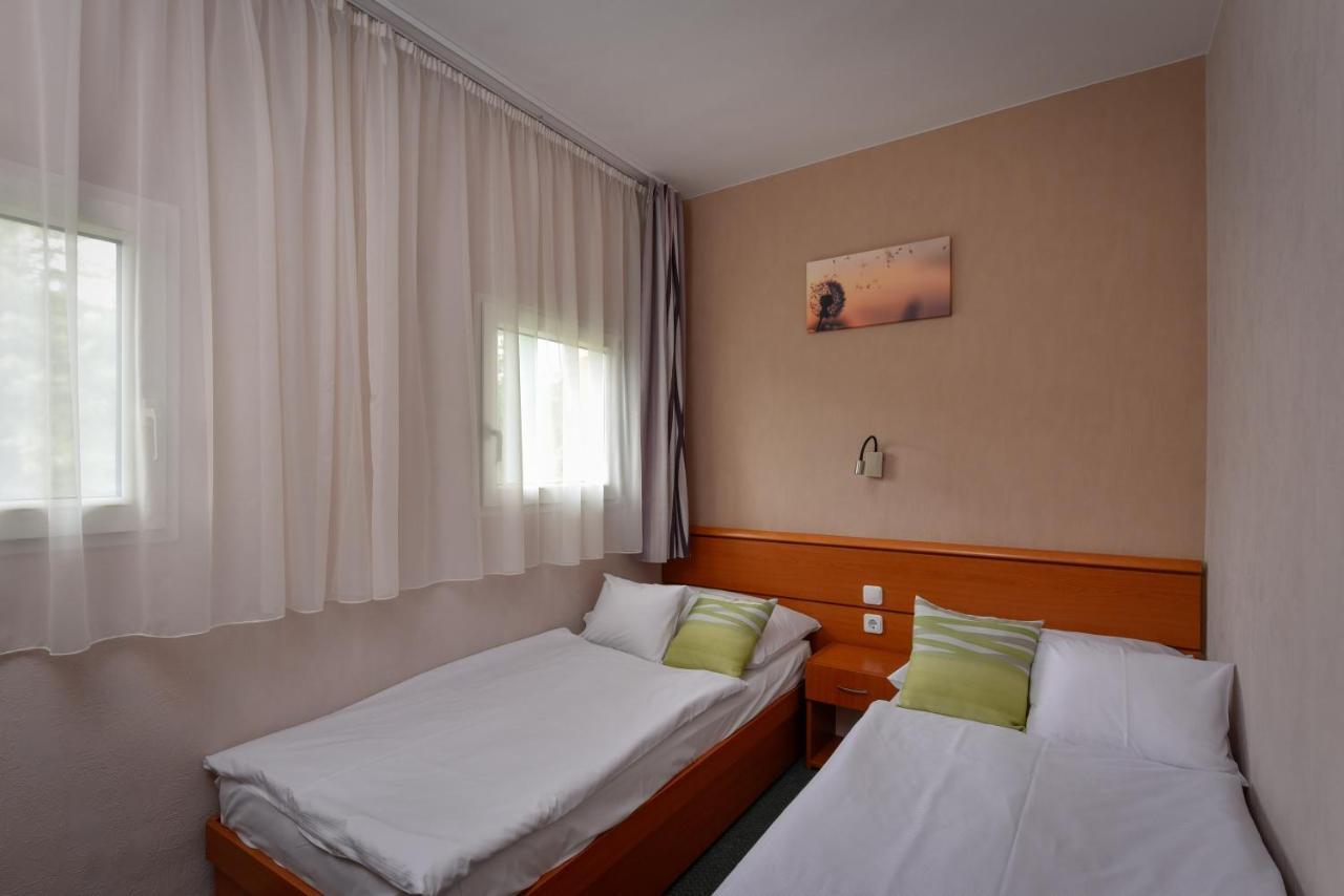 Hotel Panorama Balatongyorok Exterior photo